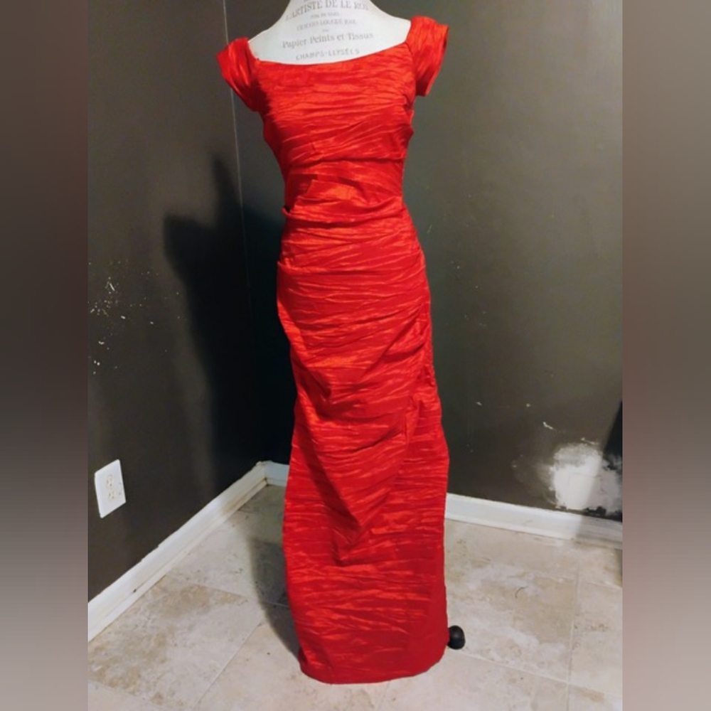 Alex Evenings Red Ruched Off-the-Shoulder Maxi Gown